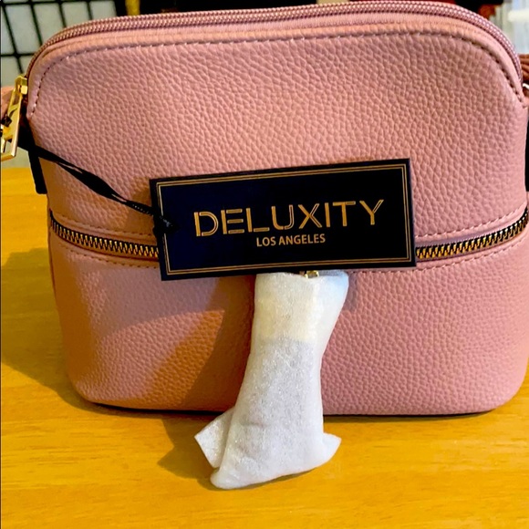 New Deluxity Los Angeles Women’s Purse - Picture 1 of 3
